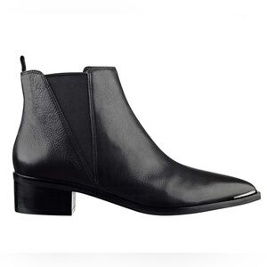 Marc Fisher YALE POINTY TOE CHELSEA LEATHER BOOTIE